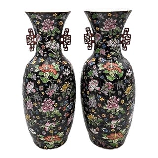 1940s Chinese Famille Rose Vases- A Pair For Sale