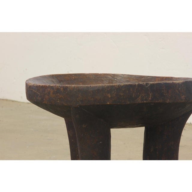Boho Chic Set of Ethiopian Hand-Carved 3-Legged Oromo Stools, 1890s For Sale - Image 3 of 15