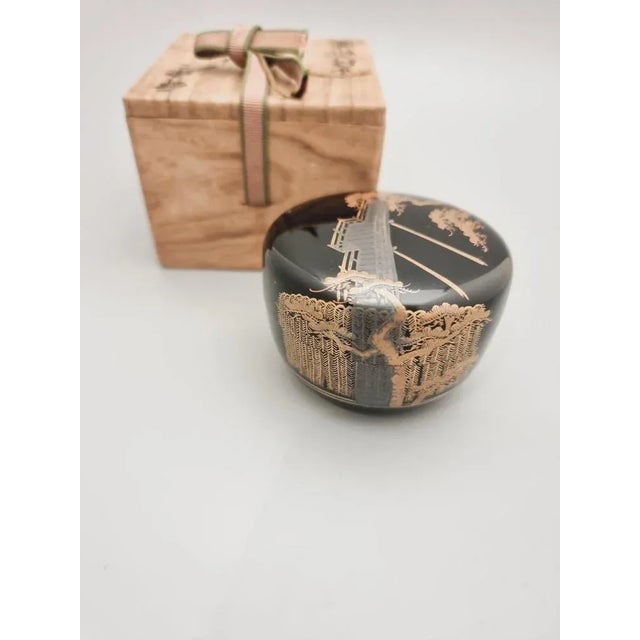 1960s Vintage Japanese Netsuke Matcha Conatiner with Maki-E Lacquer in Black with Golden Bonsai Trees and Waterfall Under a Silver Bridge, 1960s For Sale - Image 5 of 6