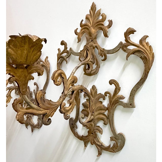 Large Pair Venetian Gilt & Polychromed Tole Candle Sconces Italy, circa 1890s For Sale - Image 16 of 18