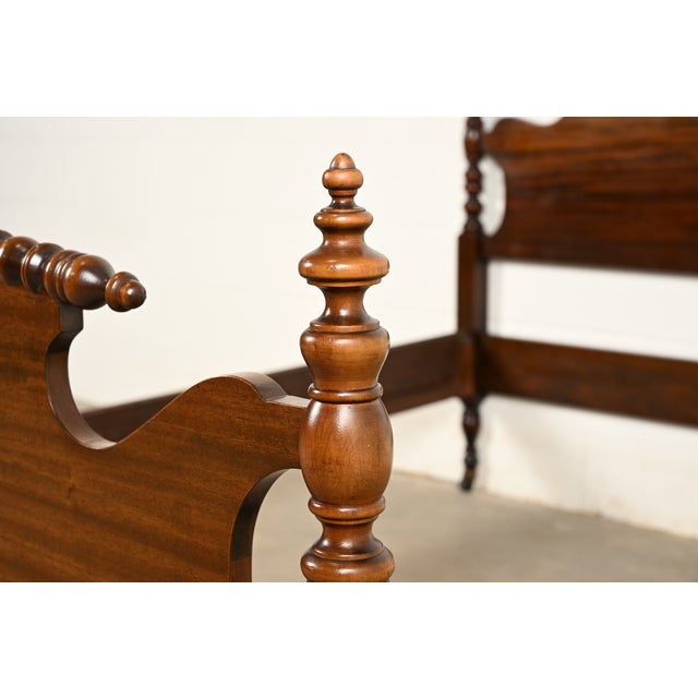 Berkey & Gay Antique Early American Carved Mahogany Full Size Bed, Circa 1920s For Sale - Image 10 of 14