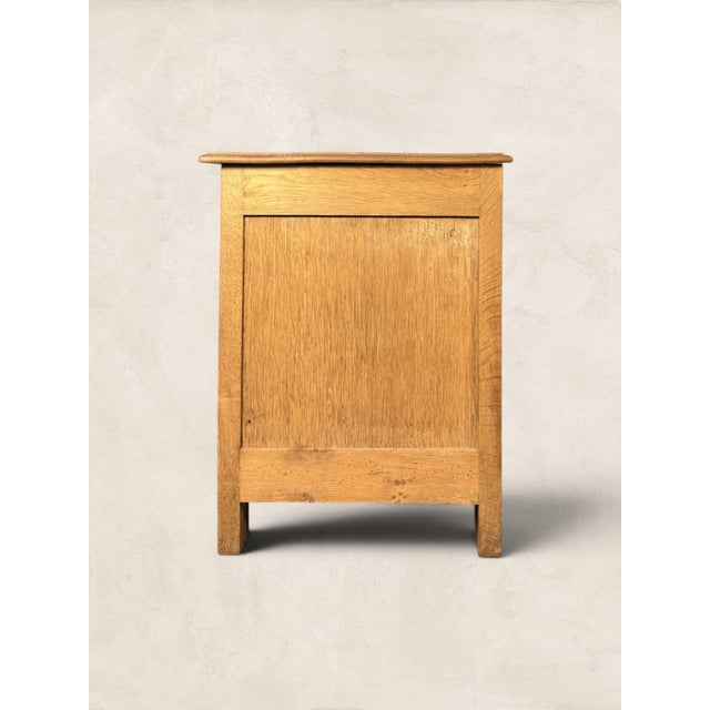 Vintage English Carved Oak Blanket Chest, Circa 1970 For Sale In Tampa - Image 6 of 8