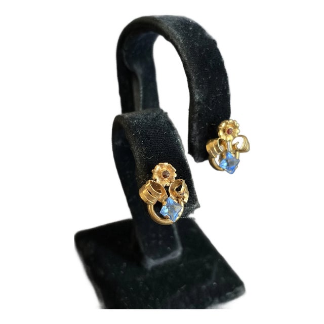 Antique/Vintage Art Deco Gold Stud Earrings With Garnet Gemstone, Pair For Sale