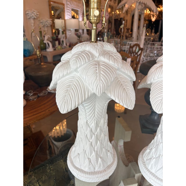 Hollywood Regency Vtg. Pair Plaster White Lacquered Palm Beach Tree Table Lamps Newly Wired Brass For Sale - Image 3 of 12