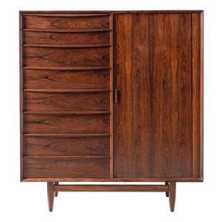 1950s Svend A. Madsen Dresser in Rosewood for Falster Møbelfabrik, Denmark. For Sale