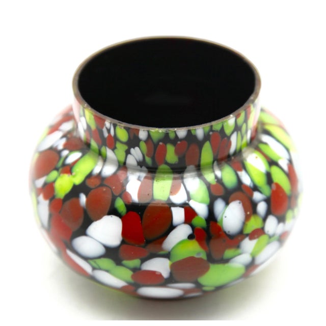 Red, White, Green Splatter Colors, Pique Fleurs Vase with Grille For Sale - Image 4 of 9