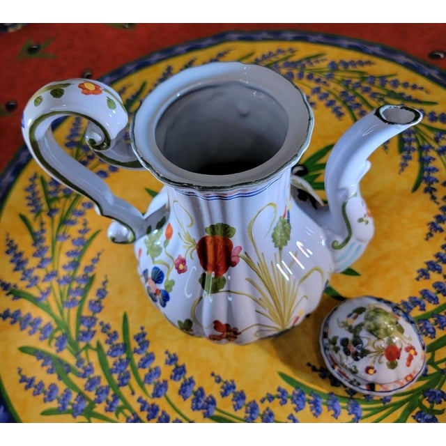 1960s 1960s Faenza Garofano Blue Carnation Coffee Pot With Four Cups & Saucers - Set of 9 For Sale - Image 5 of 10