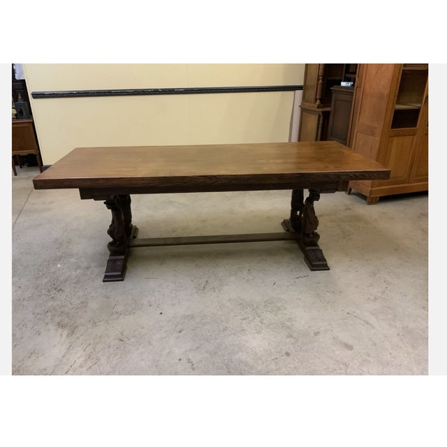 Age: circa 1940 Wood type: solid oak Condition: very good, meticulously maintained, and ready-to-use original condition...