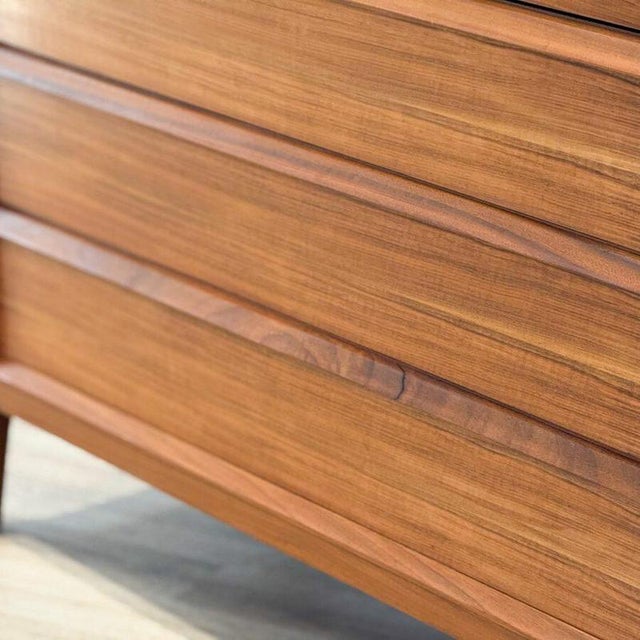 Brown Mid-Century Chest of Drawers in Walnut from John Herbert For Sale - Image 8 of 14