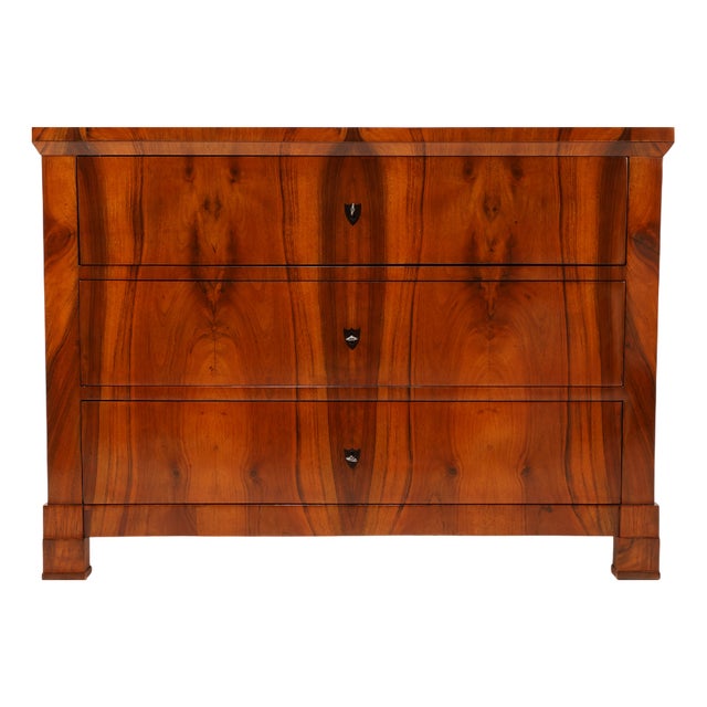 Biedermeier Chest of Drawers in Walnut, 1830 For Sale