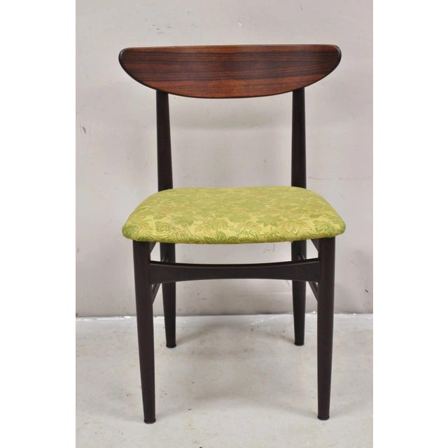 Vintage Dyrlund Rosewood Mid Century Danish Modern Curved Back Dining Side Chair. Item features beautiful wood grain,...