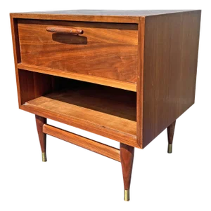Vintage Mid Century Modern End or Side Table Nightstand in Danish Style