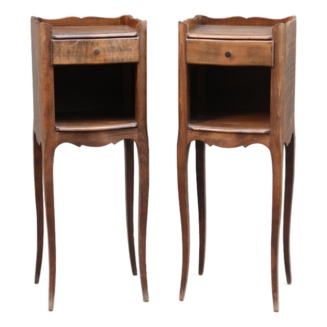 1960s Pair of French Louis XV Style Tiny Side Tables Nightstands For Sale
