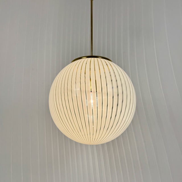 Venini Murano Tessuto Globe Pendant Lamp by Venini, 1980s For Sale - Image 4 of 8