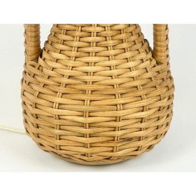 1970s Vintage Water Hyacinth Table Lamp, 1970s For Sale - Image 5 of 9