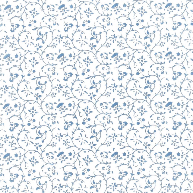 Contemporary Sample - Schumacher Kyara Vine Wallpaper in Delft For Sale - Image 3 of 3