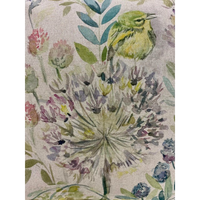16" Square Pillow Decorated With Colorful Allium, Clover Flowers & Birds - Made in Uk. For Sale In Dallas - Image 6 of 10