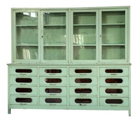 Example of China and Display Cabinets