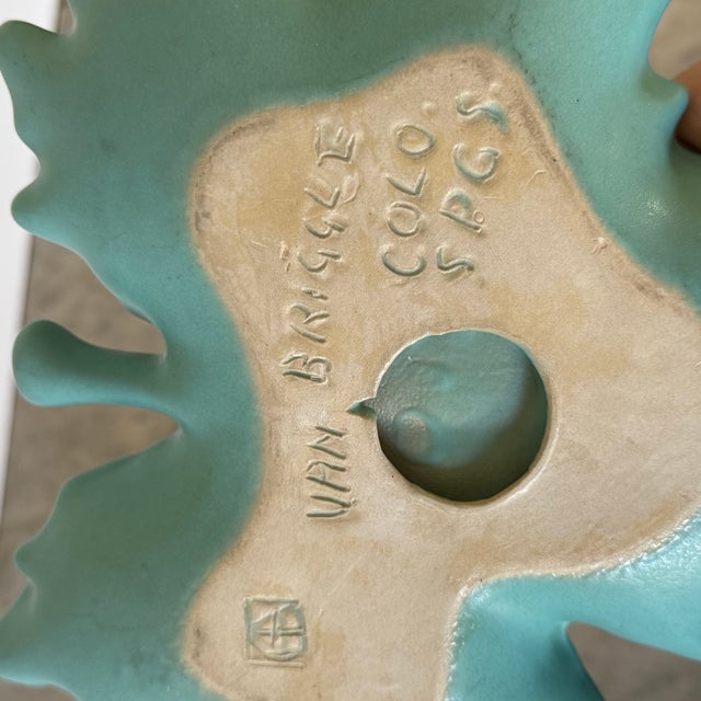 Van Briggle Mid-Century Ceramic Trinket Dish in Form of Maple Leaf by Van Briggle For Sale - Image 4 of 4