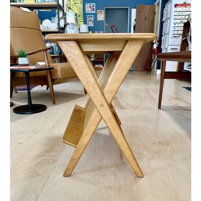 1950s Rare Heywood Wakefield Magazine/End Table For Sale - Image 5 of 11