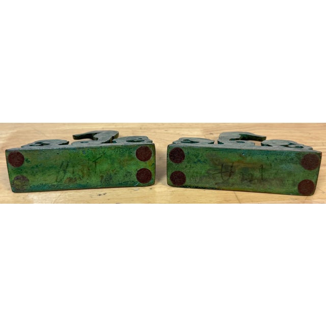 Arts & Crafts Bronze Seahorse Bookends, Attributed to E.T. Hurley, c.1920 For Sale - Image 9 of 18