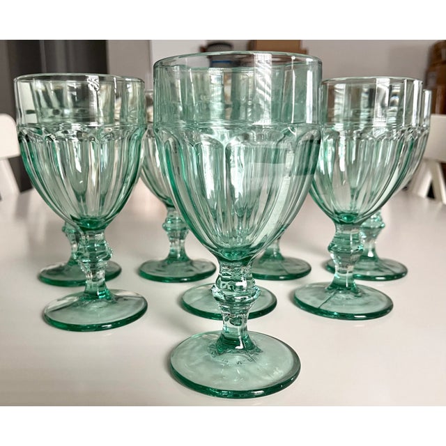 This lovely set of 8 tall vintage goblets in 'Spanish Green' (Aqua), are perfect for Summer entertain. Made by Libbey...