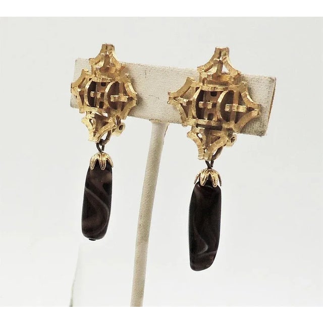 Vintage 1960s Signed Napier Faux-Agate Drop Clip Earrings - 2 Pieces For Sale - Image 9 of 9