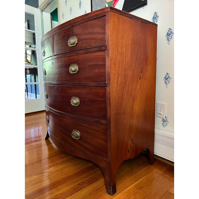Antique Late 1700s British Neoclassical Mahogany Bowfront Chest of Drawers For Sale - Image 12 of 16