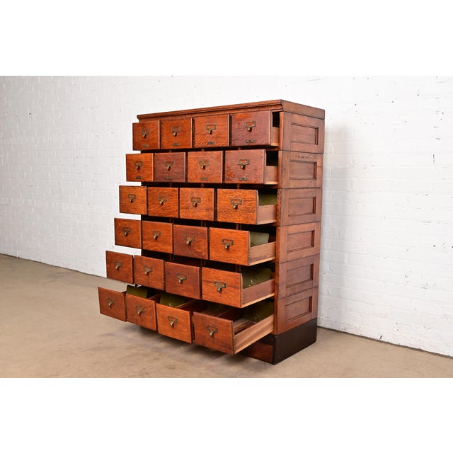 Antique Mission Oak Arts & Crafts 24-Drawer Card Catalog or File Cabinet, Circa 1900 For Sale In South Bend - Image 6 of 13