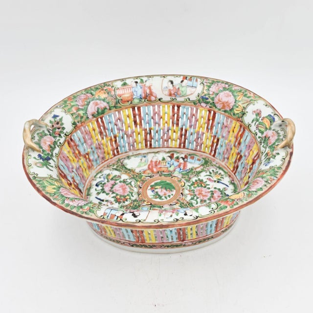 Green Rose Medallion Chestnut Basket China c.1880 For Sale - Image 8 of 14