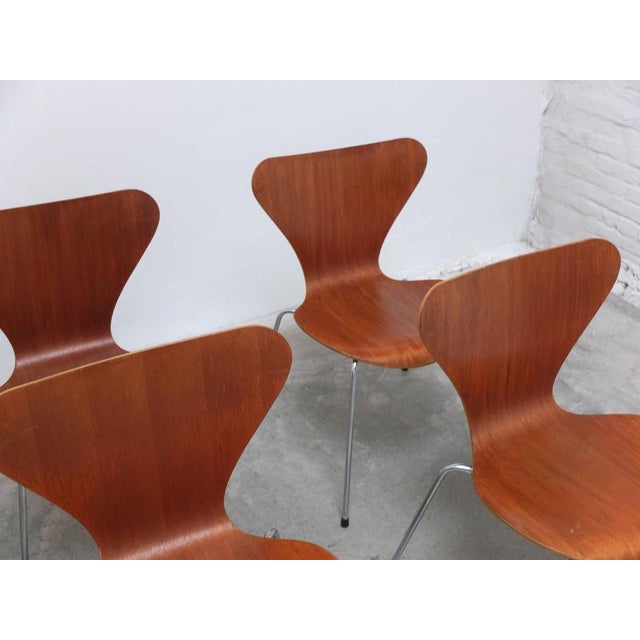 Series 7 Chairs in Teak by Arne Jacobsen for Fritz Hansen, 1955, Set of 8 For Sale - Image 6 of 17