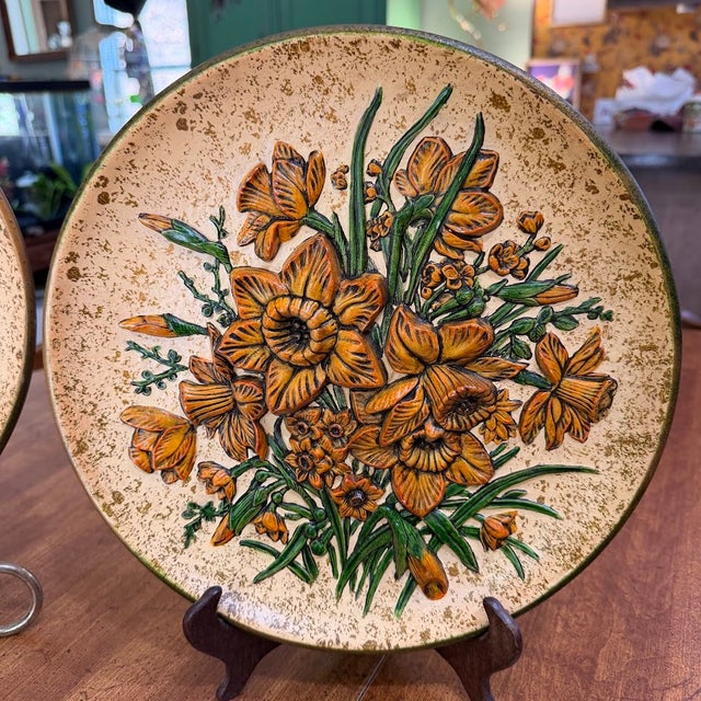 2 Vintage Large 3d Floral Wall Hanging Plates Poppies Daffodils Mid Century MCM For Sale - Image 10 of 12
