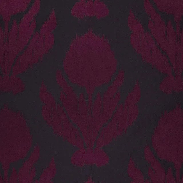 Sample - Schumacher Agra Silk Weave Fabric in Black Plum For Sale