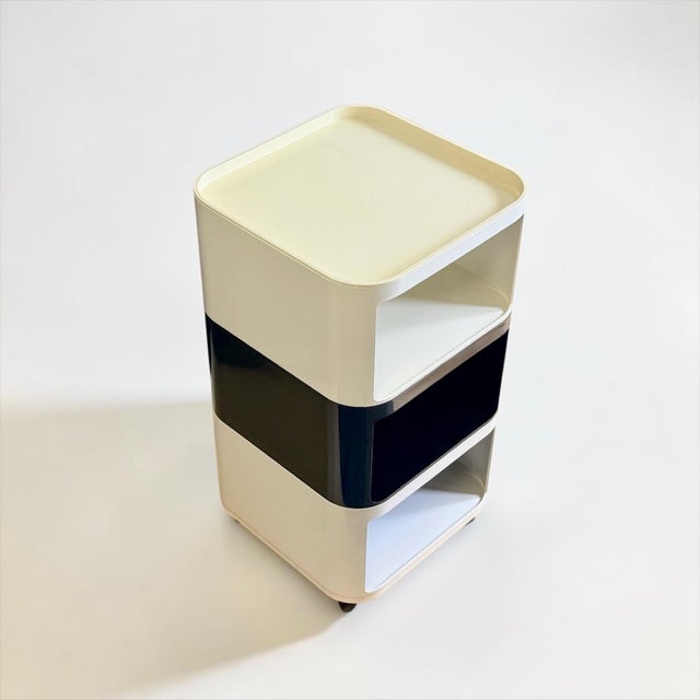 Set of three original Kartell Componibili modules designed by Anna Castelli Ferrieri in the late 1960s and produced in...