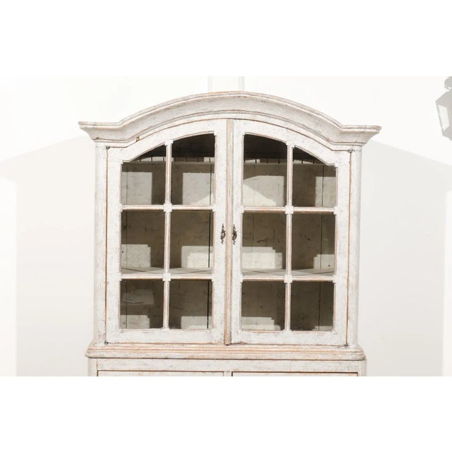 Swedish Rococo Style 19th Century Painted Vitrine with Glass Doors and Drawers For Sale In Atlanta - Image 6 of 12