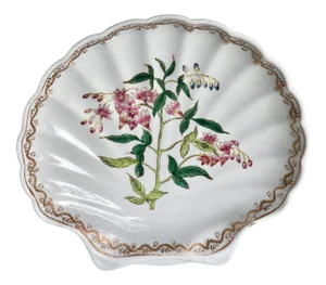 Vintage Wong Lee Decorative Chinoiserie Scalloped Shell Bowl, Plate Styled After Royal Copenhagen’s ‘Flora Danica'