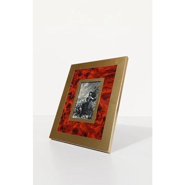 Italian Picture Frame in Gilded Aluminum and Faux Burl Formica in the style of Mascagni, 1970s For Sale - Image 14 of 17