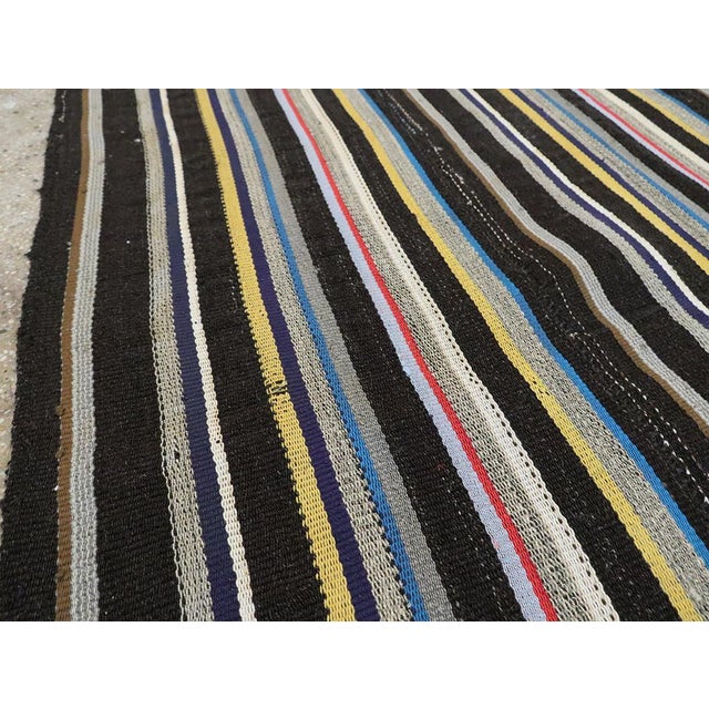 Mid 20th Century Galerie Shabab Collection Mid-20th Century Turkish Flatweave Kilim Room Size Carpet For Sale - Image 5 of 10