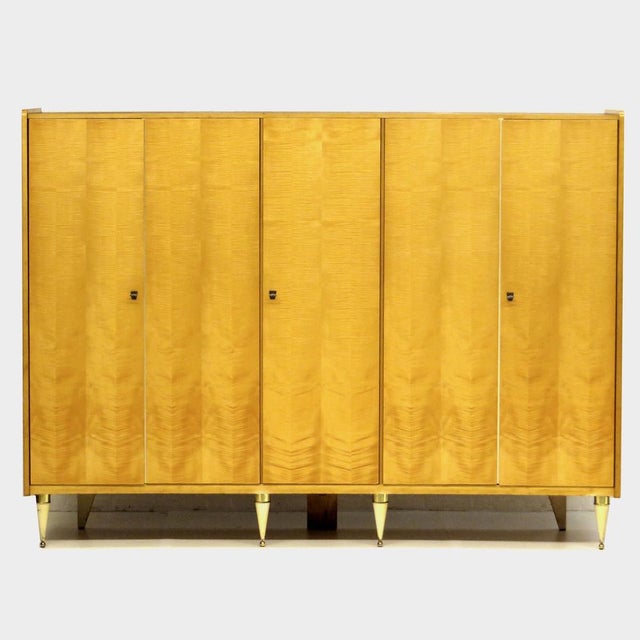 Large Mid-Century Modern 5-Door Wardrobe in Flamed Maple, 1960s For Sale - Image 9 of 9