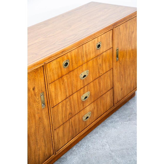 Brown 1960s Mid Century Modern Credenza Dresser Drexel 5 Drawer Brass Handles Passage MCM For Sale - Image 8 of 12