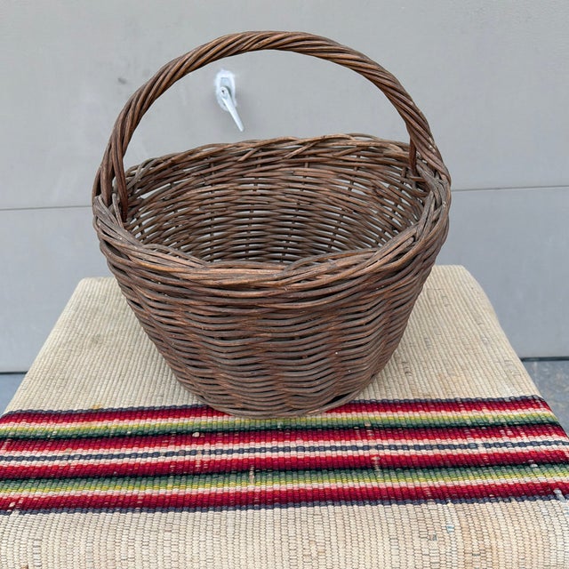 A Antique Woven Reed Basket, Circa 1900 For Sale - Image 4 of 12