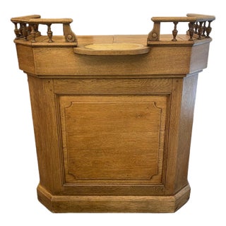 French Counter in Oak For Sale