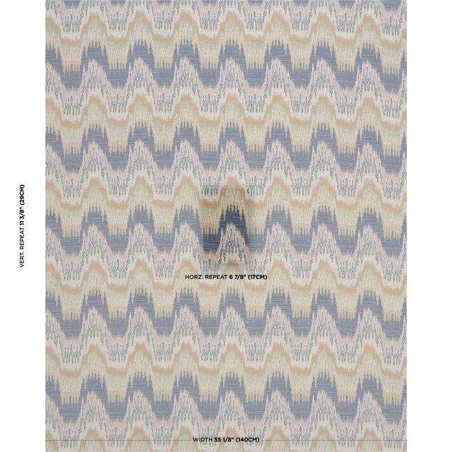 Embracing a timeless Old World motif, Elio Flamestitch is a cotton-linen lampas distinguished by its sumptuous colors and...