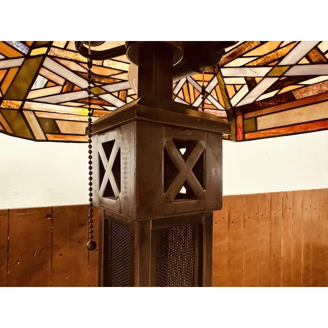 English Tiffany Style Table Lamp For Sale - Image 4 of 10