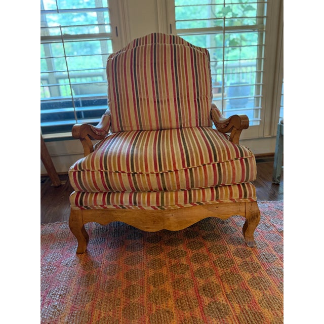 1990s Pair of French Country Louis XV Style Bergère Lounge Chairs in Custom Multi-Stripe Upholstery For Sale - Image 5 of 8