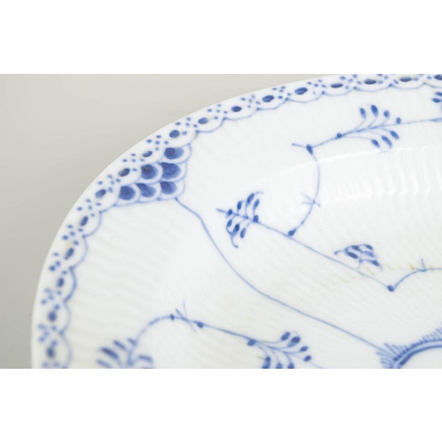 Blue Fluted Half Lace Oval Dish in Porcelain from Royal Copenhagen, 1950 For Sale - Image 3 of 5