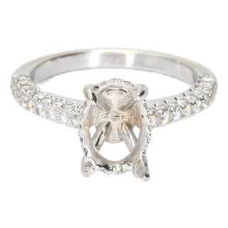 14k White Gold Oval Prong Engagement Ring With Si1 F Diamonds, Size 6.25 For Sale