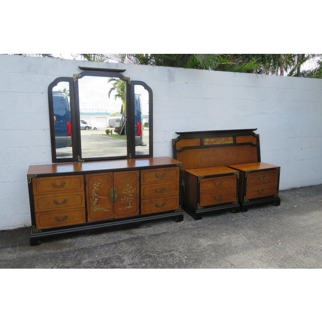 Bassett Hollywood Regency Trifold Vanity Dresser Bathroom Wall Mirror For Sale - Image 12 of 12