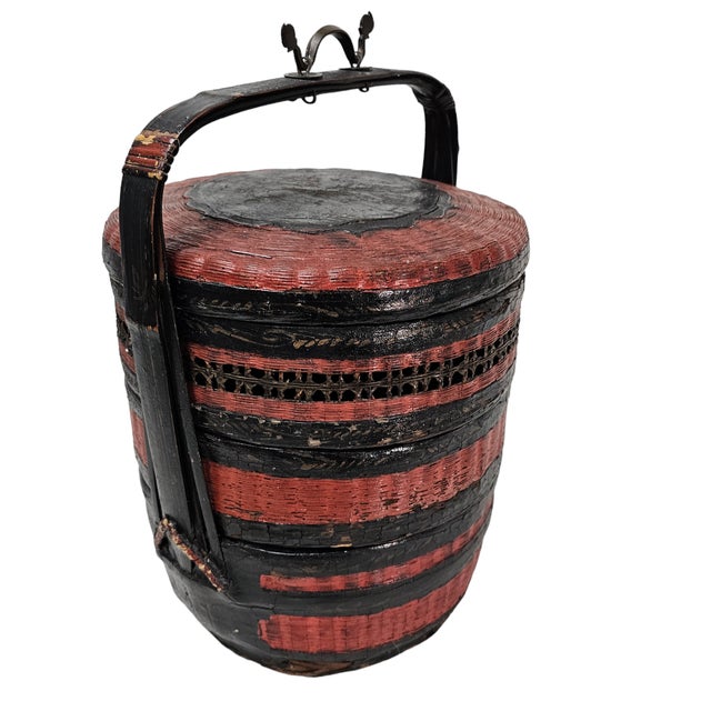 Chinese Red and Black Lacquer Wedding Basket With Handle, Mid-20th Century For Sale - Image 4 of 16