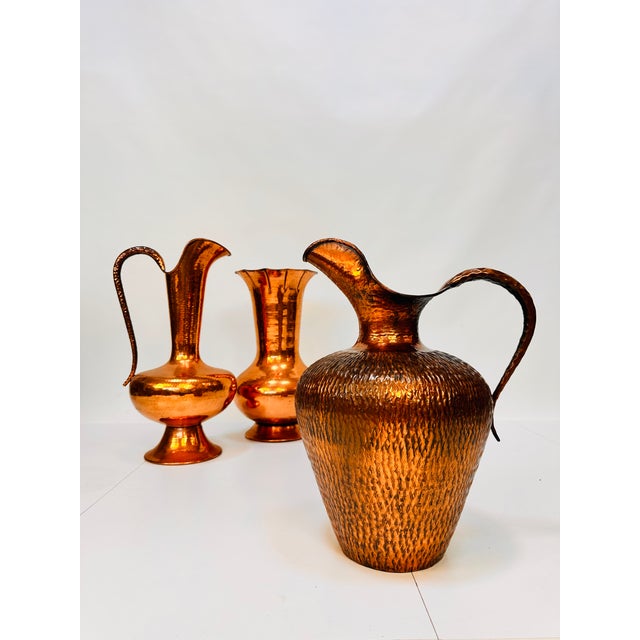 Large Jug Vase in Embossed Copper attributed to Egidio Casagrande, Italy, 1950s For Sale - Image 10 of 15